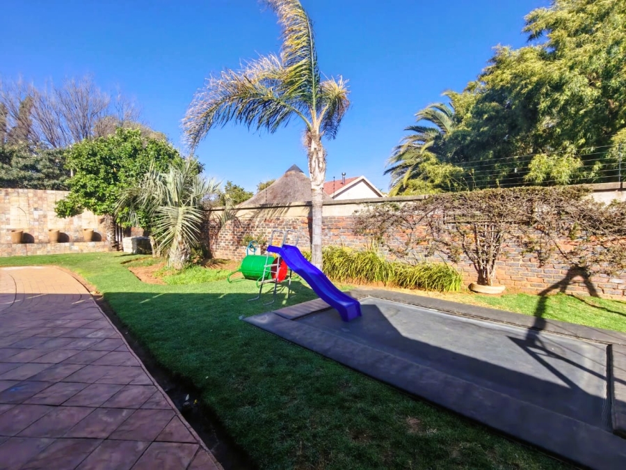 4 Bedroom Property for Sale in Three Rivers East Gauteng