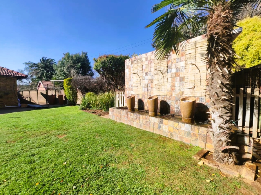 4 Bedroom Property for Sale in Three Rivers East Gauteng