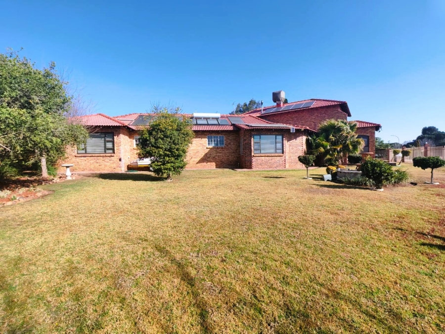 4 Bedroom Property for Sale in Three Rivers East Gauteng
