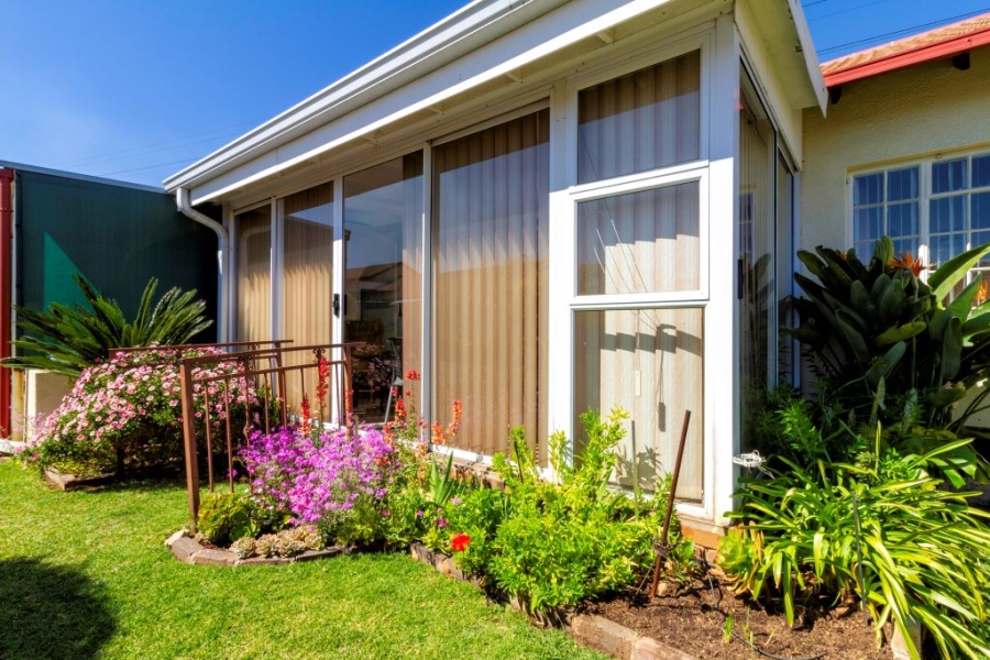 2 Bedroom Property for Sale in Helderkruin Gauteng