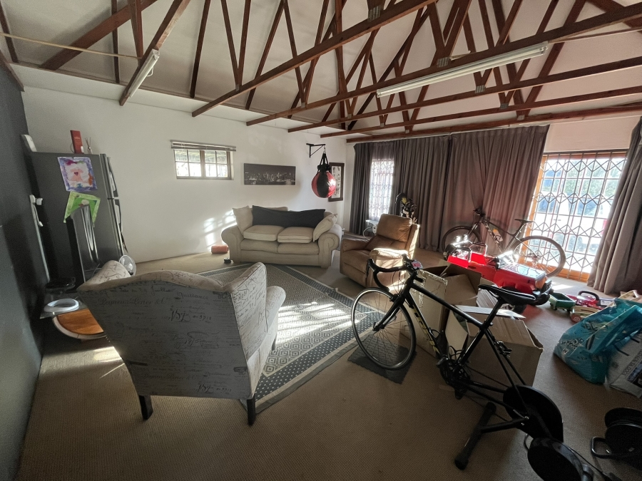To Let 4 Bedroom Property for Rent in Randjesfontein A H Gauteng
