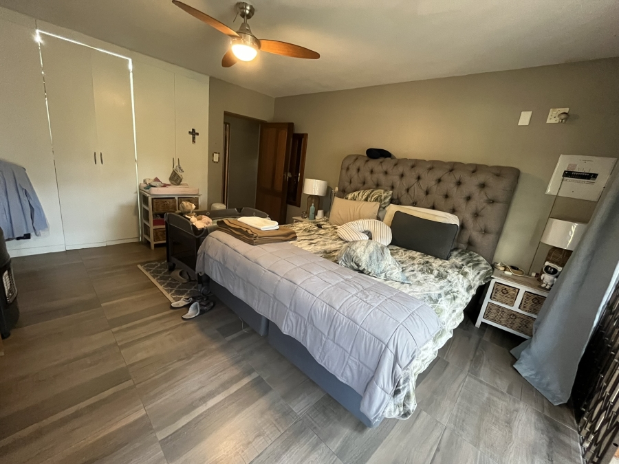 To Let 4 Bedroom Property for Rent in Randjesfontein A H Gauteng