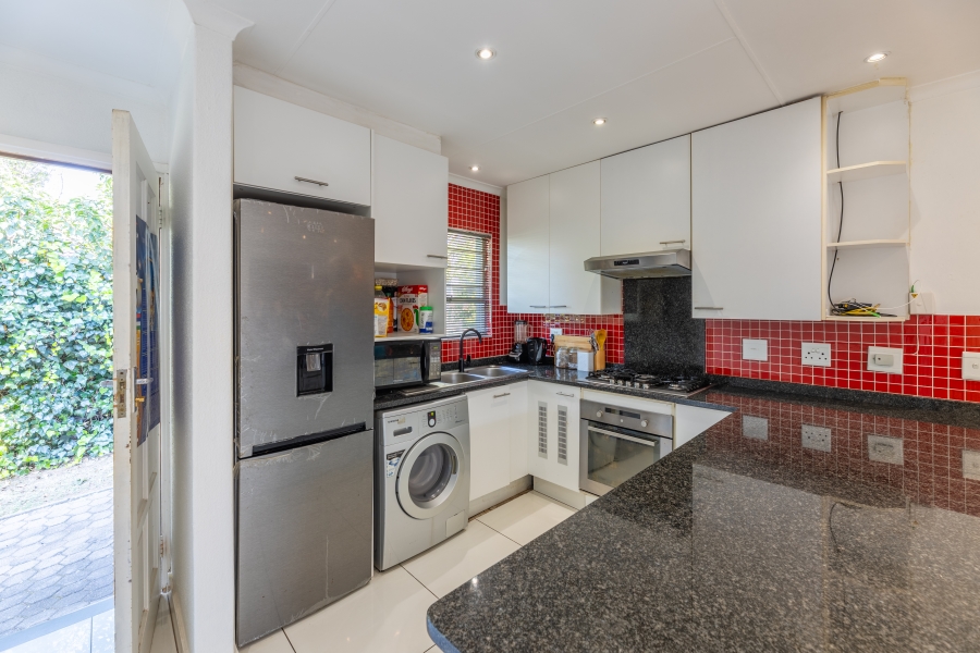 2 Bedroom Property for Sale in Magaliessig Gauteng