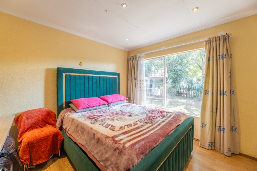 2 Bedroom Property for Sale in Magaliessig Gauteng