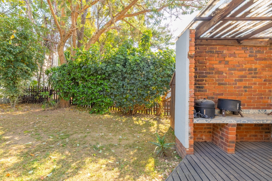 2 Bedroom Property for Sale in Magaliessig Gauteng