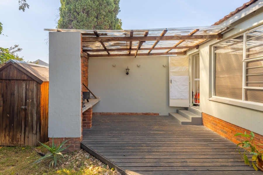 2 Bedroom Property for Sale in Magaliessig Gauteng