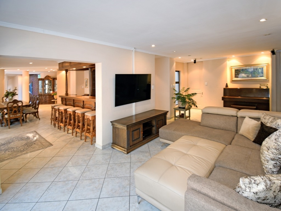 5 Bedroom Property for Sale in River Club Gauteng