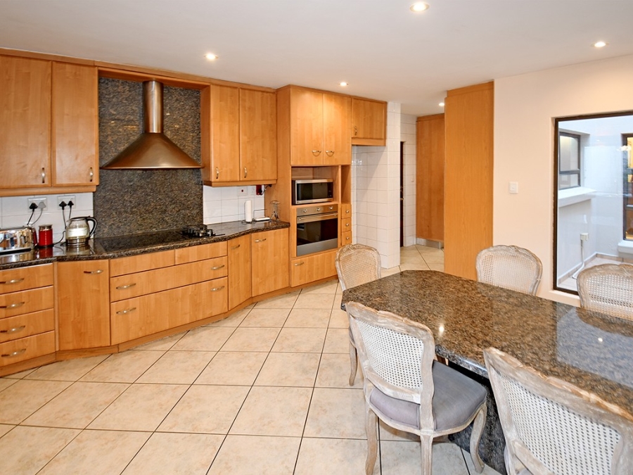 5 Bedroom Property for Sale in River Club Gauteng