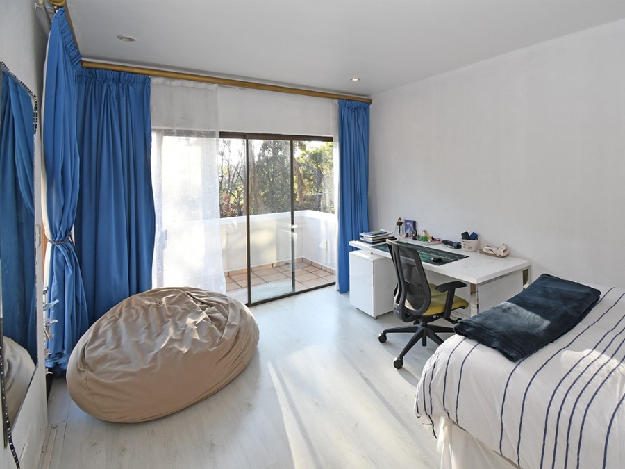 5 Bedroom Property for Sale in River Club Gauteng