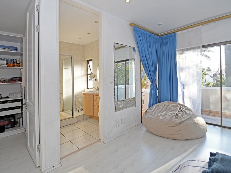 5 Bedroom Property for Sale in River Club Gauteng