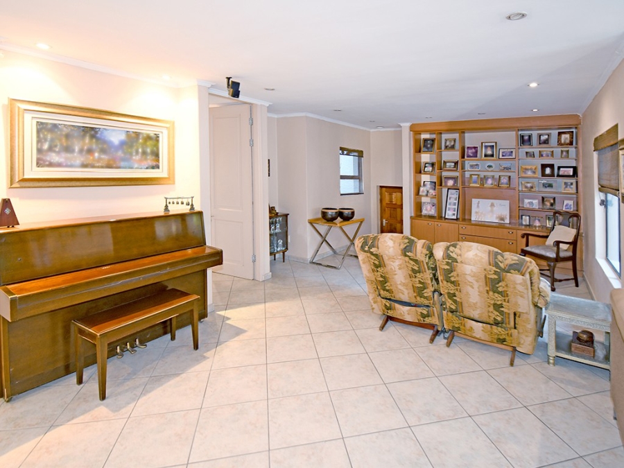 6 Bedroom Property for Sale in River Club Gauteng