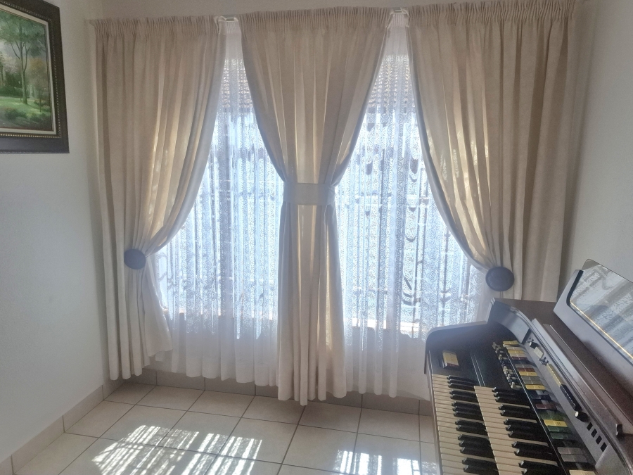 2 Bedroom Property for Sale in Randpoort Gauteng
