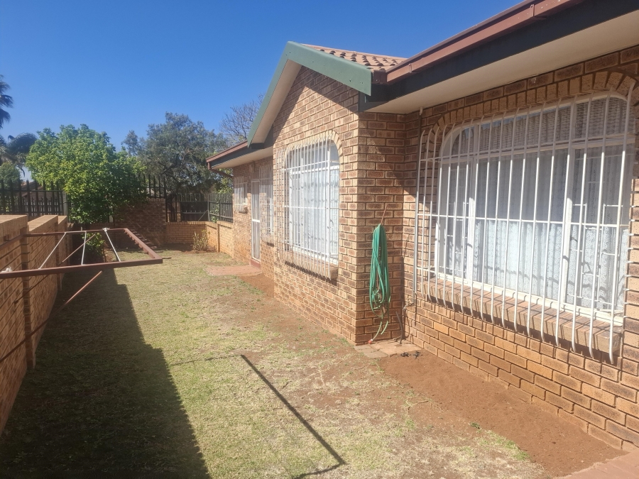 2 Bedroom Property for Sale in Randpoort Gauteng