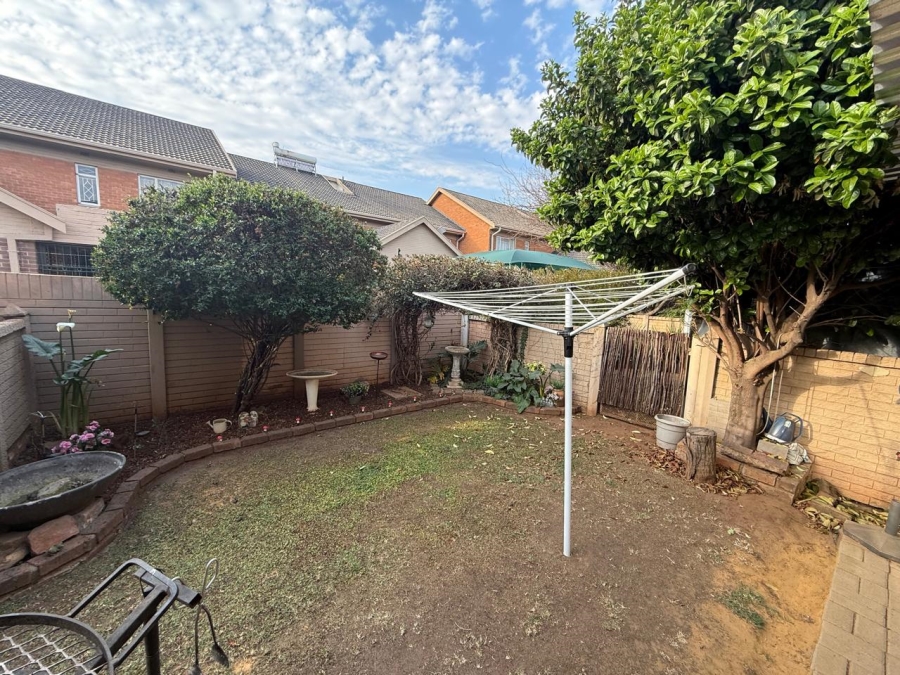 2 Bedroom Property for Sale in Three Rivers Gauteng