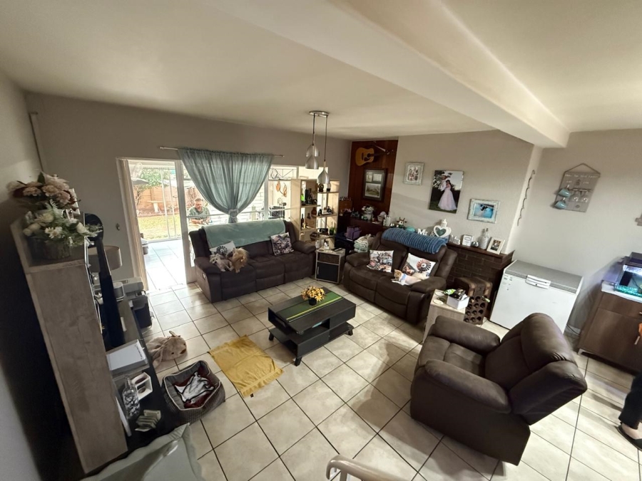 2 Bedroom Property for Sale in Three Rivers Gauteng