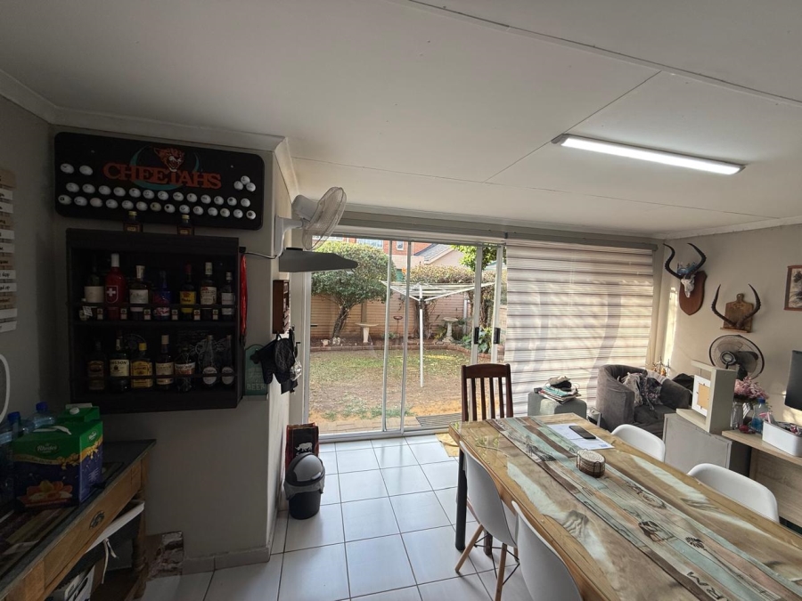 2 Bedroom Property for Sale in Three Rivers Gauteng
