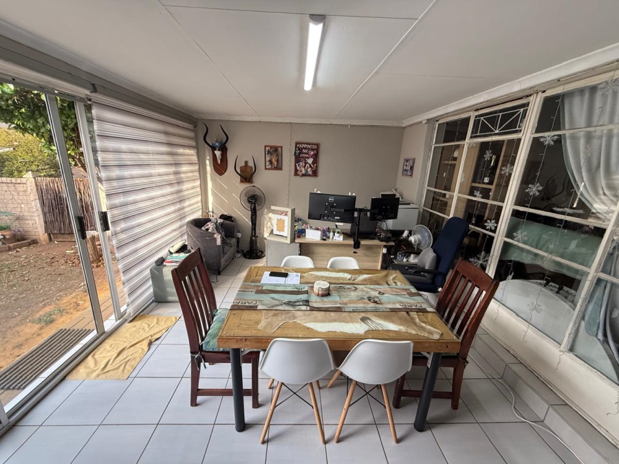 2 Bedroom Property for Sale in Three Rivers Gauteng
