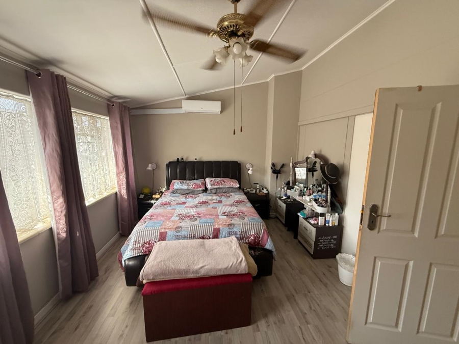 2 Bedroom Property for Sale in Three Rivers Gauteng