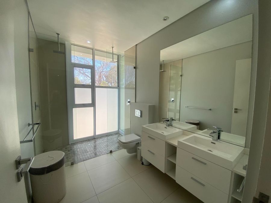 To Let 3 Bedroom Property for Rent in Atholl Gauteng