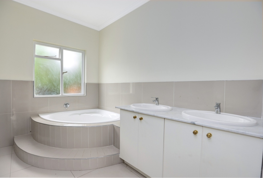 To Let 5 Bedroom Property for Rent in Dainfern Gauteng