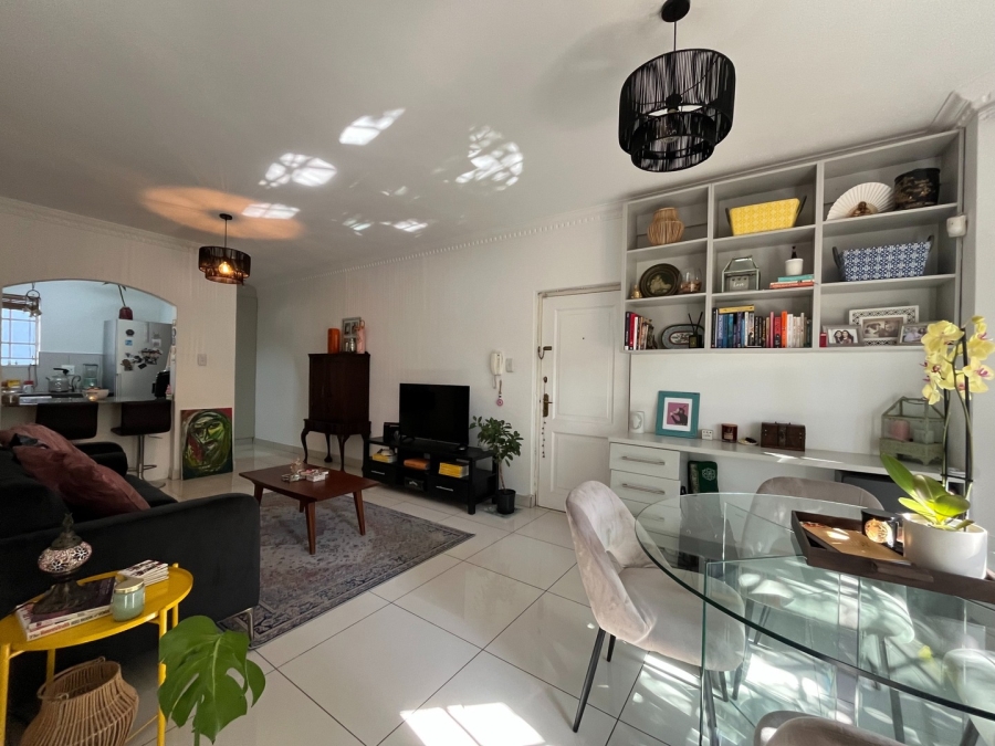 To Let 1 Bedroom Property for Rent in Illovo Gauteng