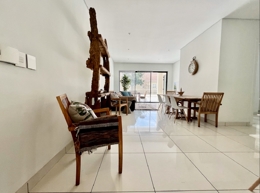 To Let 2 Bedroom Property for Rent in Hyde Park Gauteng