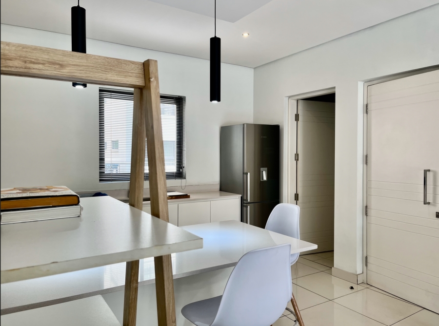 To Let 2 Bedroom Property for Rent in Hyde Park Gauteng