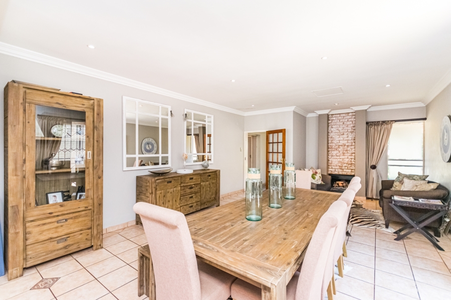 5 Bedroom Property for Sale in Doringkloof Gauteng