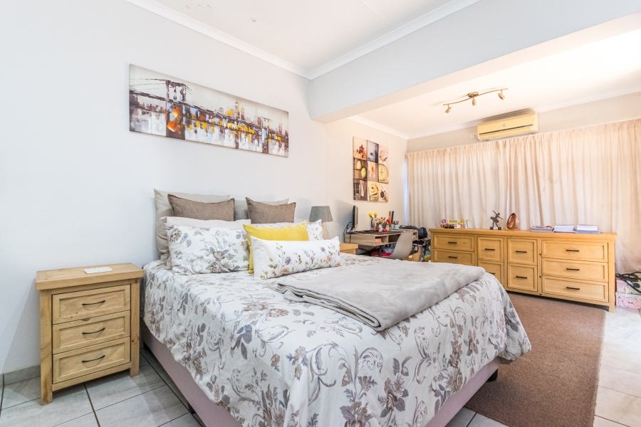 5 Bedroom Property for Sale in Doringkloof Gauteng