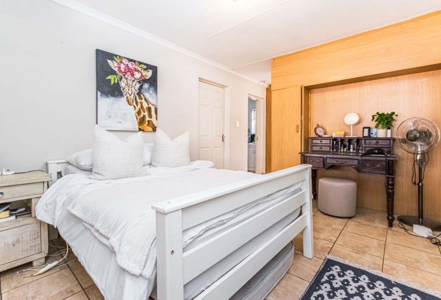 5 Bedroom Property for Sale in Doringkloof Gauteng