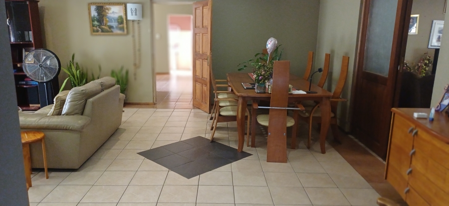 5 Bedroom Property for Sale in Northcliff Gauteng