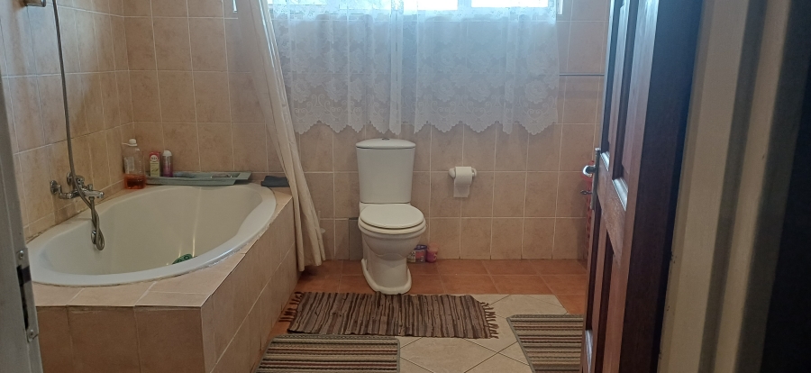 5 Bedroom Property for Sale in Northcliff Gauteng