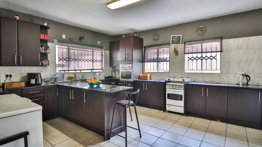 5 Bedroom Property for Sale in Northcliff Gauteng