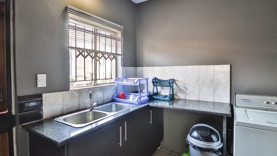 5 Bedroom Property for Sale in Northcliff Gauteng