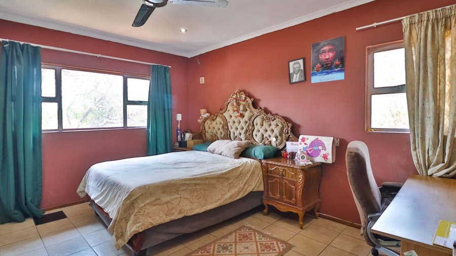 5 Bedroom Property for Sale in Northcliff Gauteng