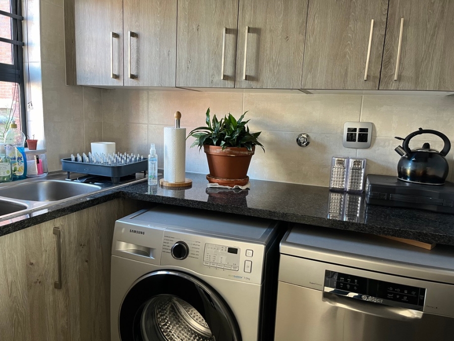 To Let 2 Bedroom Property for Rent in Craighall Gauteng