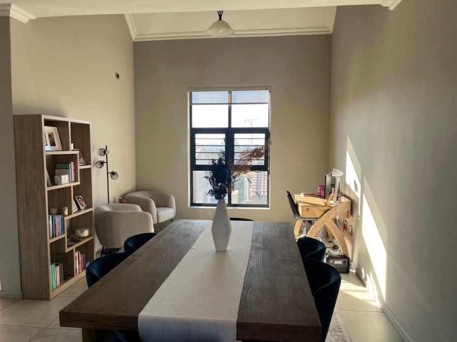 To Let 2 Bedroom Property for Rent in Craighall Gauteng