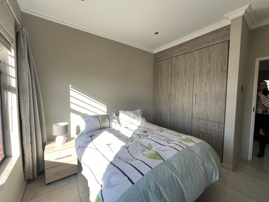 To Let 2 Bedroom Property for Rent in Craighall Gauteng