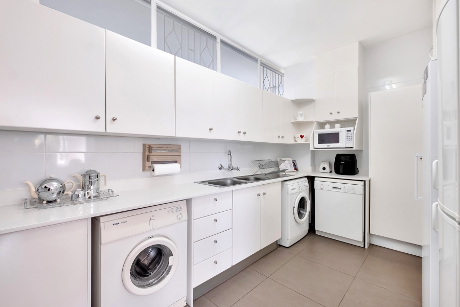 2 Bedroom Property for Sale in Atholl Gauteng