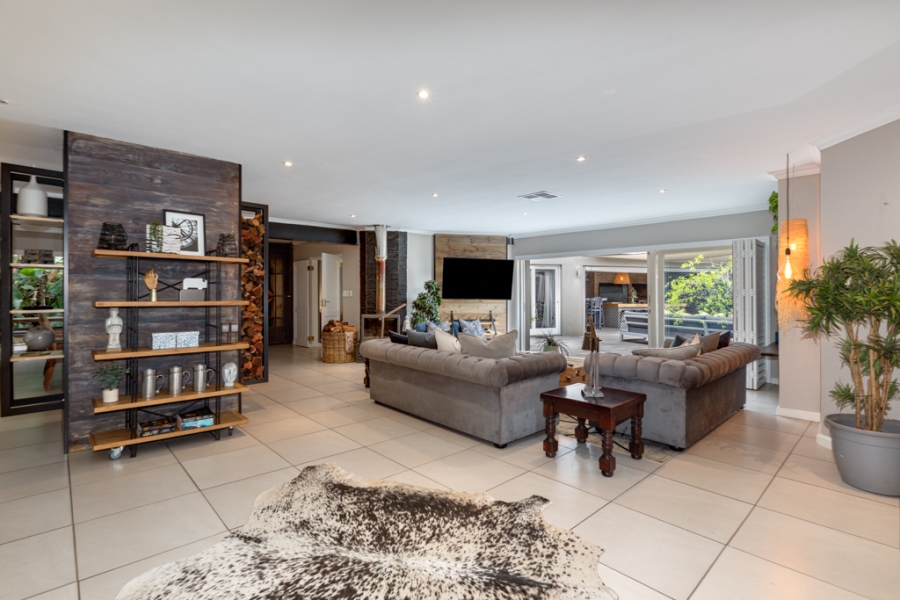5 Bedroom Property for Sale in Bryanston Gauteng