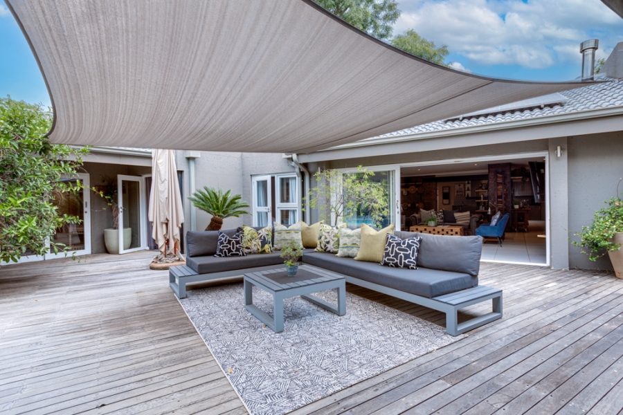 5 Bedroom Property for Sale in Bryanston Gauteng