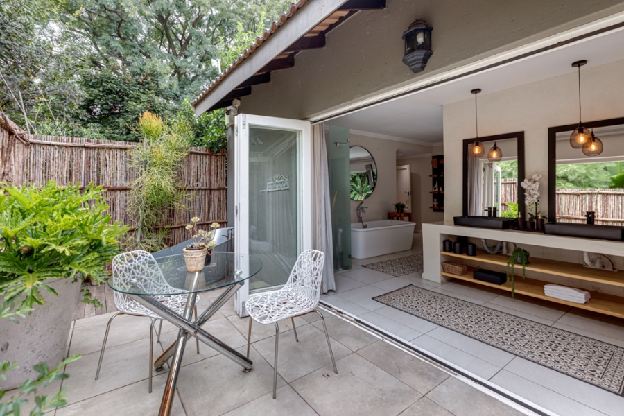 5 Bedroom Property for Sale in Bryanston Gauteng