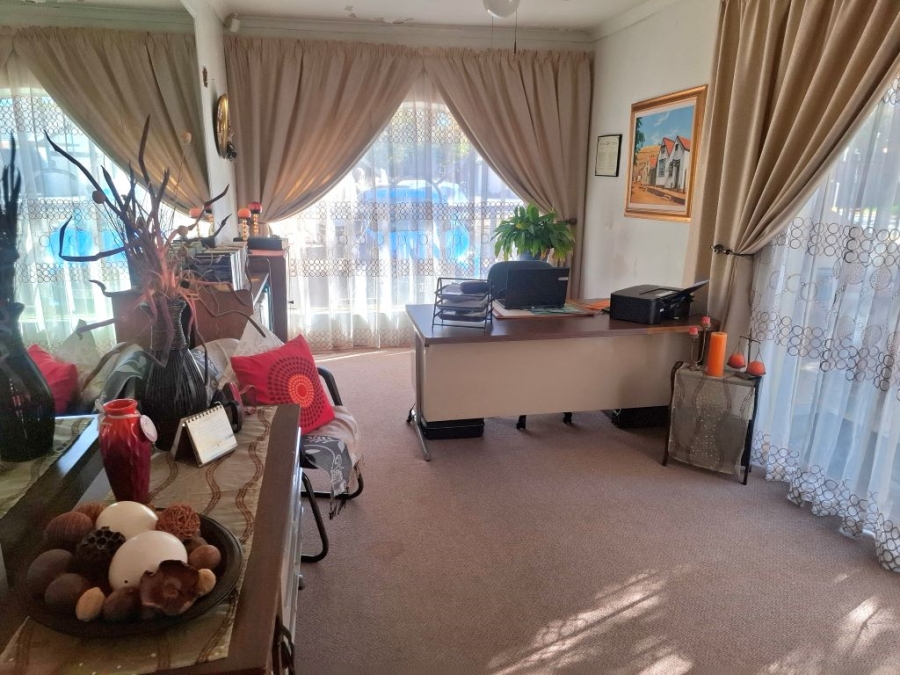 3 Bedroom Property for Sale in Helikonpark Gauteng