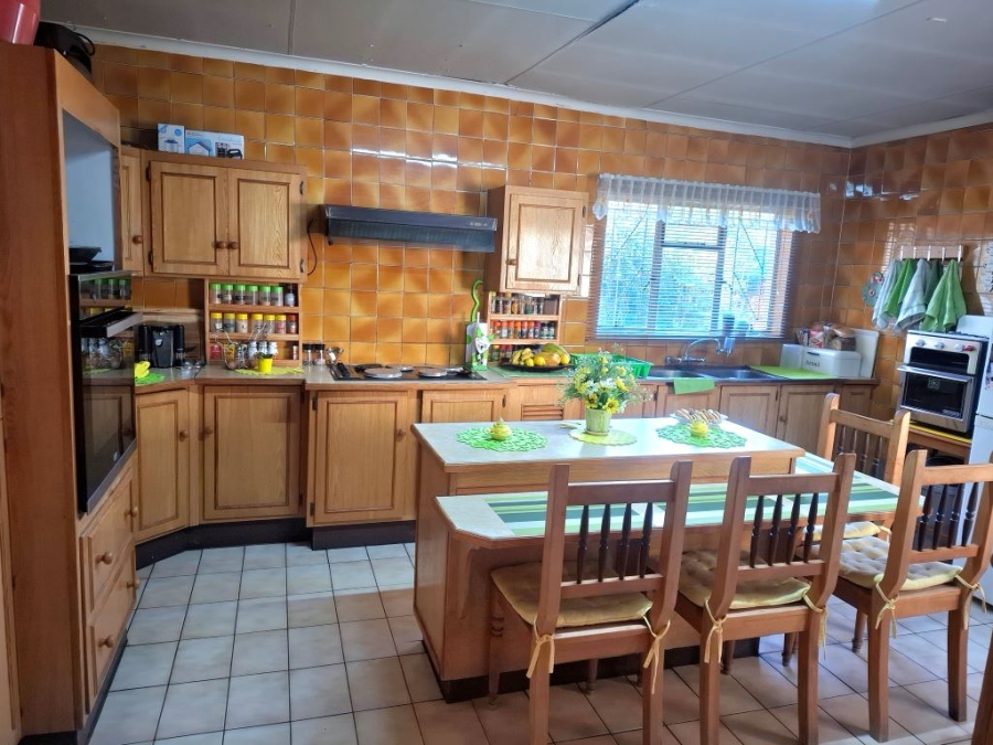 3 Bedroom Property for Sale in Helikonpark Gauteng
