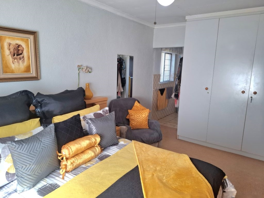 3 Bedroom Property for Sale in Helikonpark Gauteng