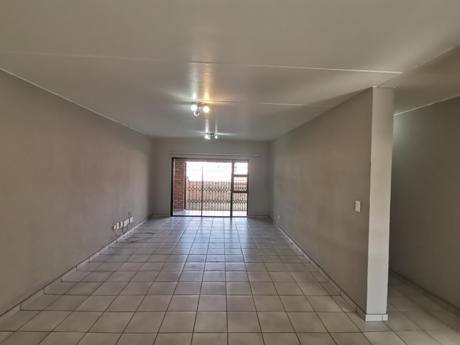 To Let 3 Bedroom Property for Rent in New Market Park Gauteng