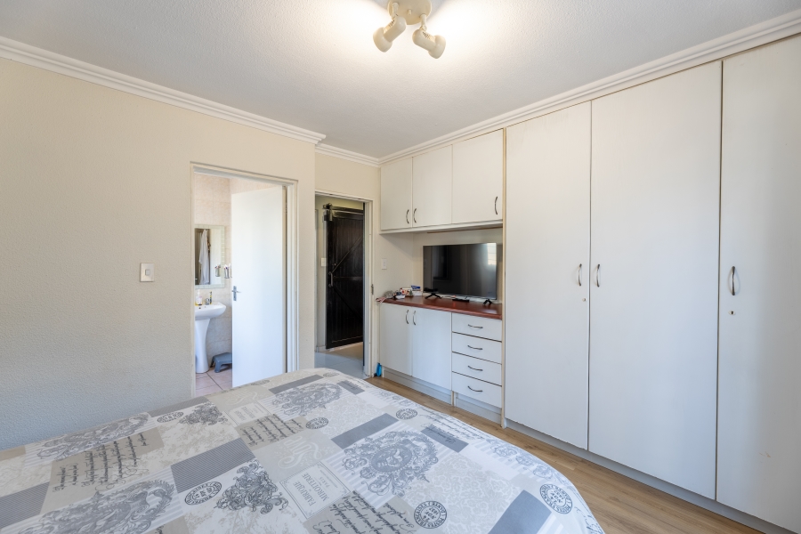 2 Bedroom Property for Sale in Douglasdale Gauteng