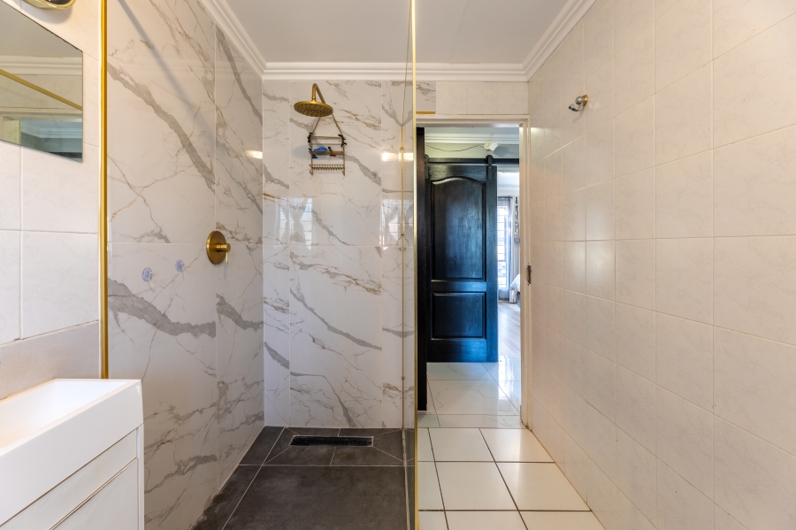 2 Bedroom Property for Sale in Douglasdale Gauteng