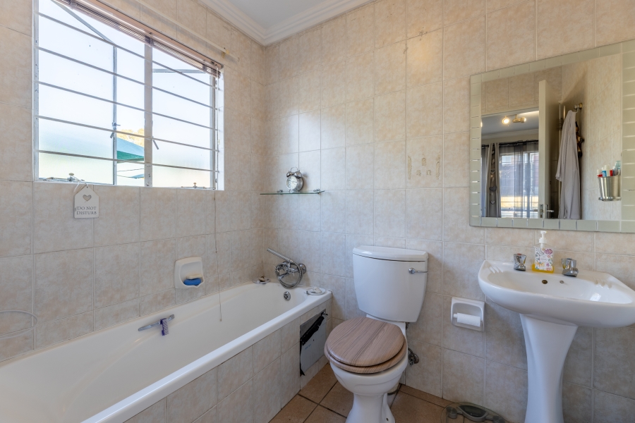 2 Bedroom Property for Sale in Douglasdale Gauteng