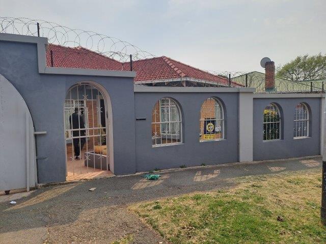 To Let 3 Bedroom Property for Rent in Kensington Gauteng